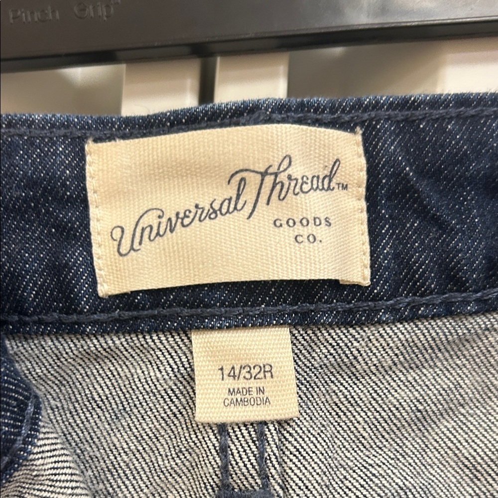 Universal Thread Dark Indigo Distressed Cuffed De… - image 2